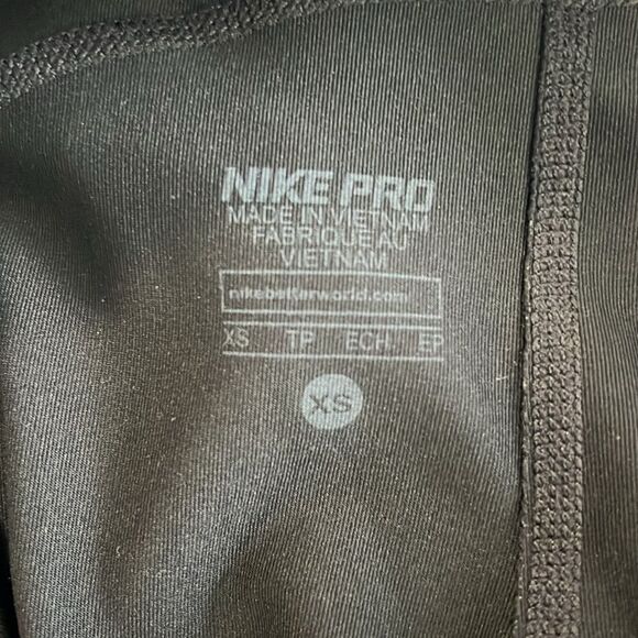Nike Pro Black Capri Active Leggings Women's XS - Picture 8 of 8